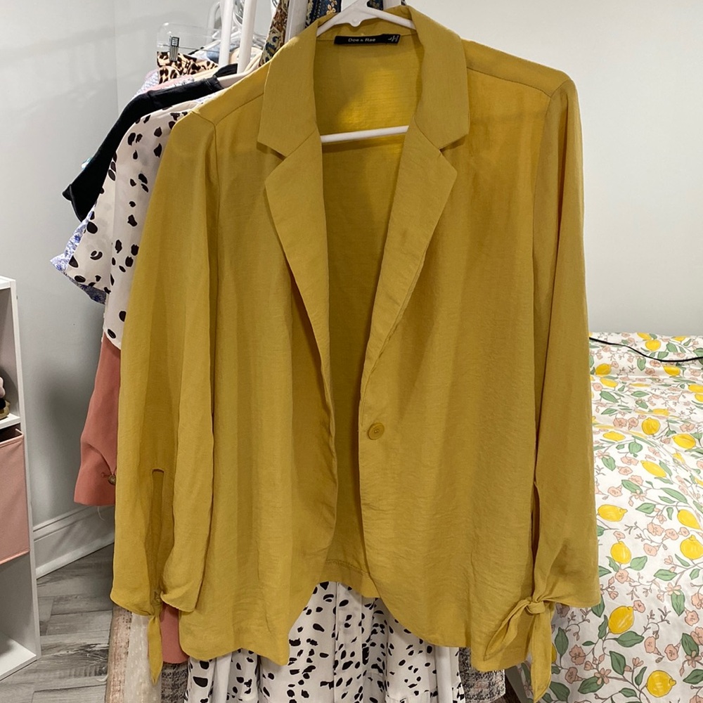 Yellow Blazer. Size Large